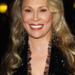 Faye Dunaway plastic surgery (46)