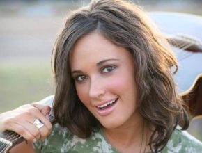 Kacey Musgraves before plastic surgery (32)