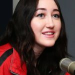 Noah Cyrus plastic surgery (16)