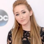 Noah Cyrus plastic surgery (19)