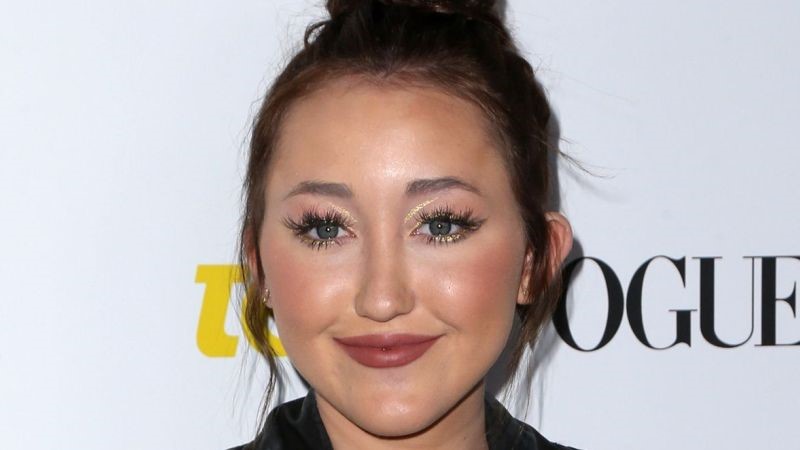 Noah Cyrus plastic surgery